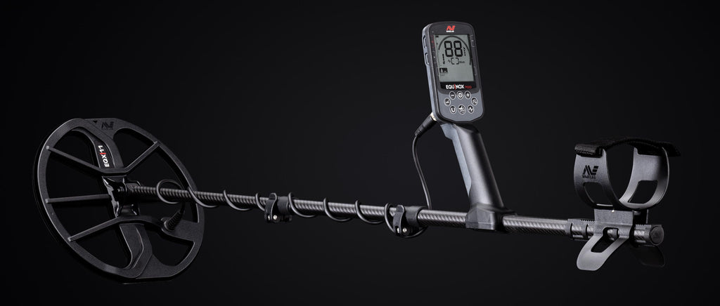 Minelab Equinox 700 Metal Detector